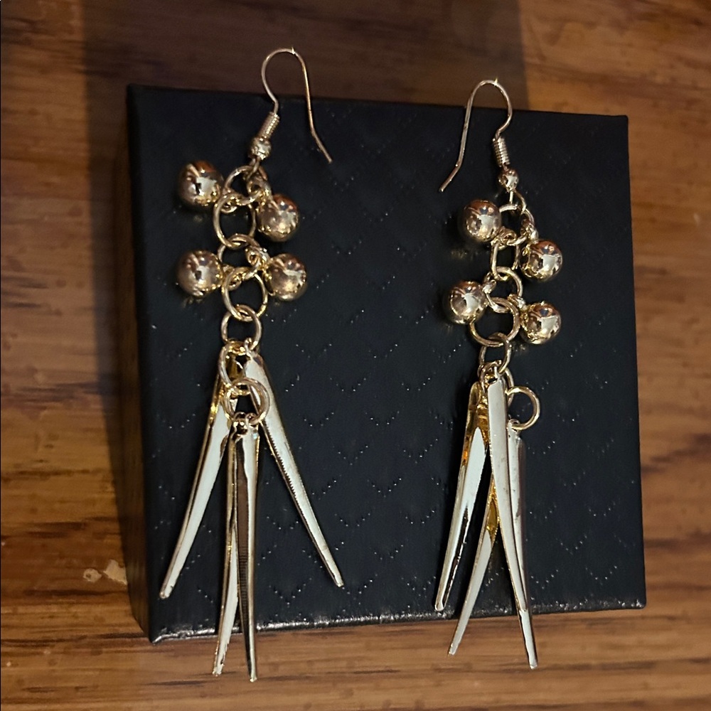 Elegant Gold Dangle Earrings